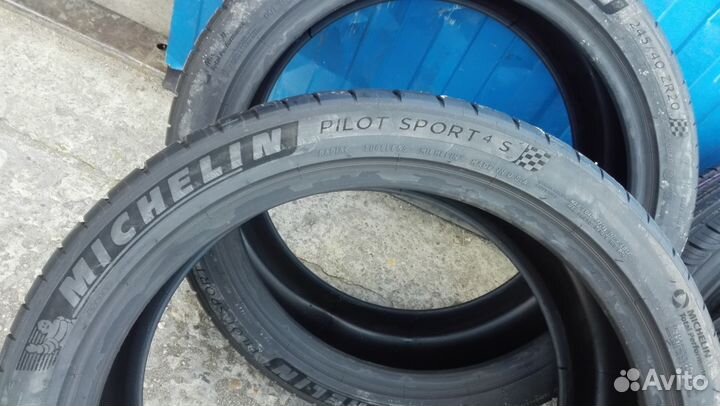 Michelin Pilot Sport 4 S 245/40 R20 99Y