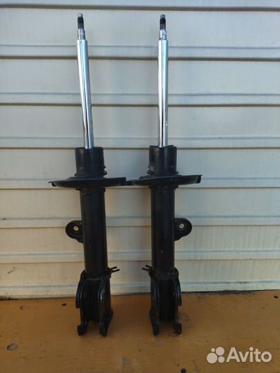 Стойка амортизатора