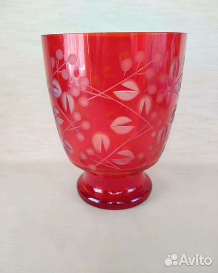 Хрустальная ваза