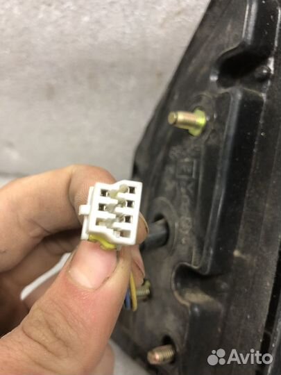 Переднее правое зеркало Mitsubishi Dingo CQ2A