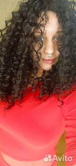 Парик черный с кудрявыми волосами