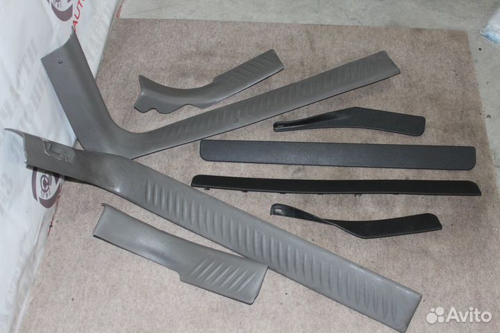 Порожки салонные комплект Chevrolet TrailBlazer 1
