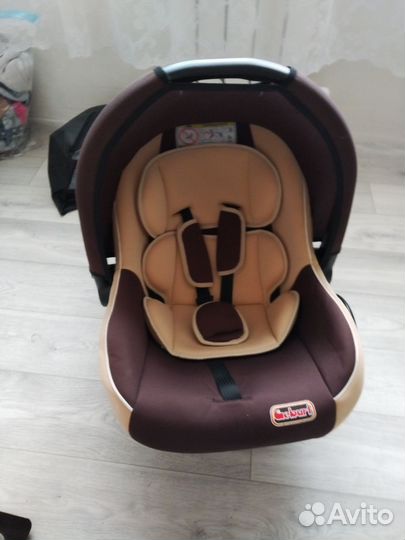 Автолюлька, детское автокресло