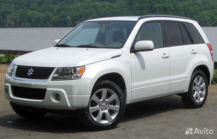 Подрулевой пластик Сузуки Гранд витара 2008 г
