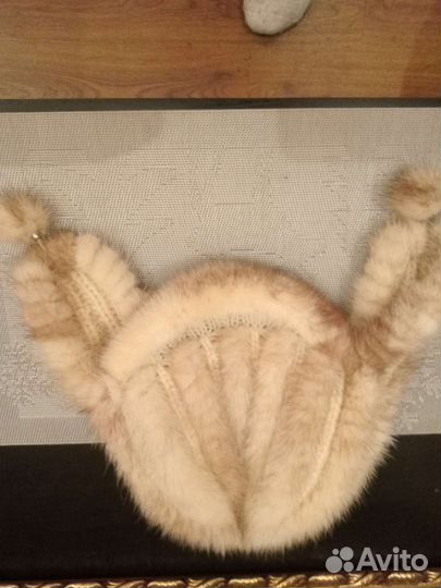 Шапка женская вязаная с норкой