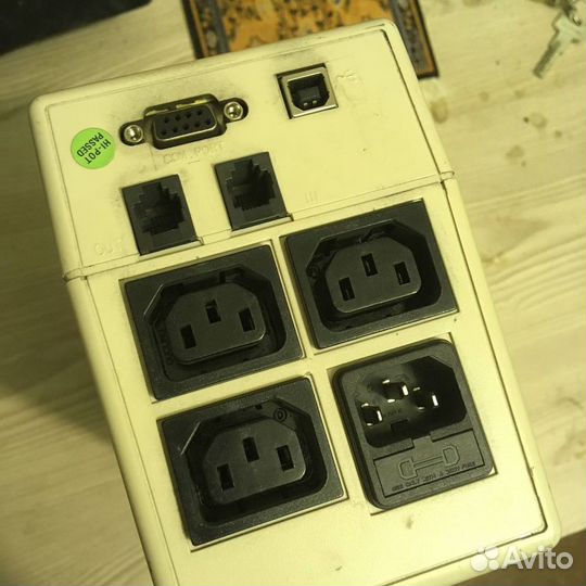 Бесперебойники / ибп