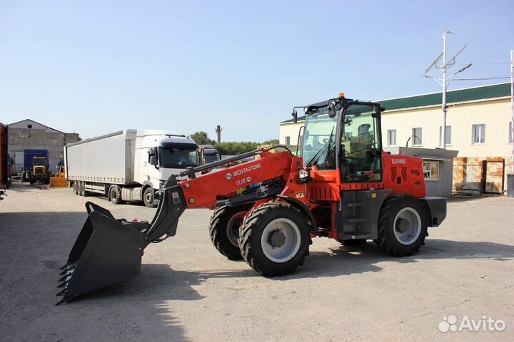 Телескопический погрузчик Redstar TL2500G, 2023