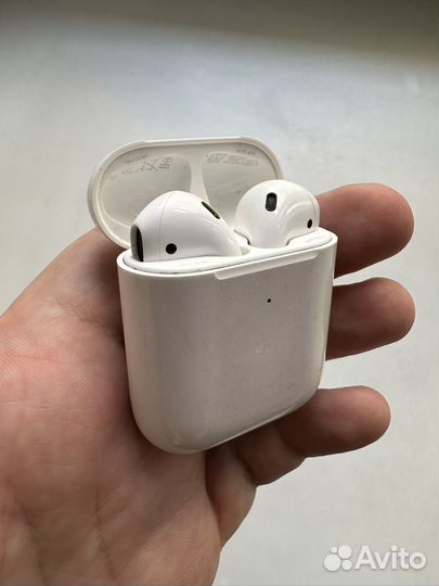 Беспроводные наушники Apple AirPods 2 gen