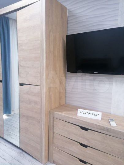 Апартаменты-студия, 37 м², 2/8 эт.