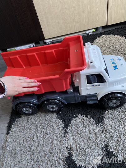 Большой грузовик игрушка