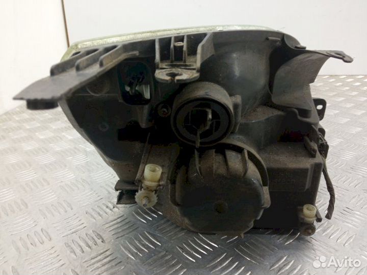 Фара 2S6X13W030AJ Ford Fiesta 5 (2002-2009)