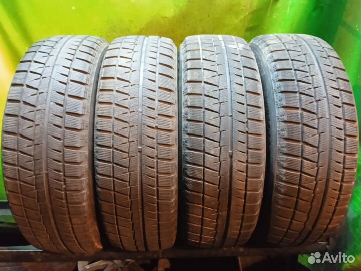 Bridgestone Blizzak Revo GZ 215/65 R16