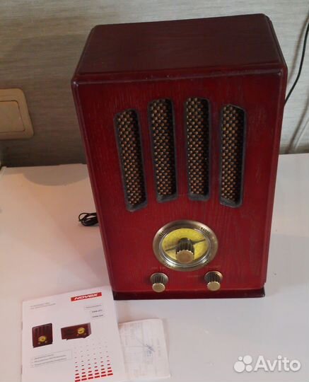 Радиоприемник в стиле ретро FM