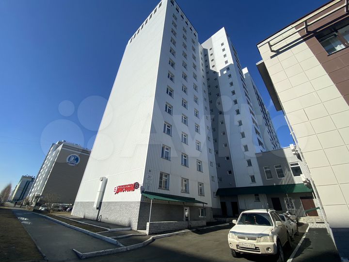 Нежилое помещение с арендаторами, 146 м²