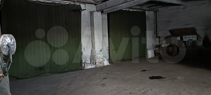 Машиноместо, 30 м²