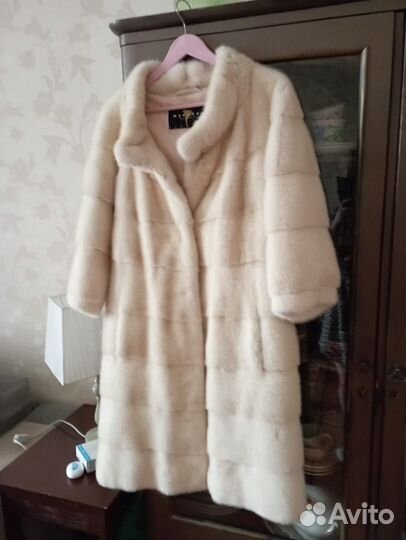 Шуба норковая 46 48 белая