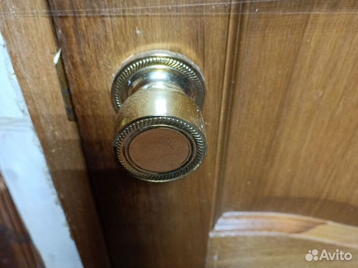 Двери межкомнатные с коробкой