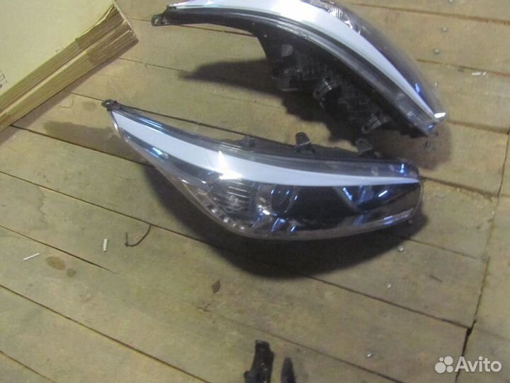 Kia ceed фара левая правая ксенон