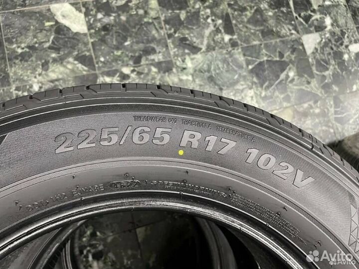 Kumho Crugen HP71 225/65 R17