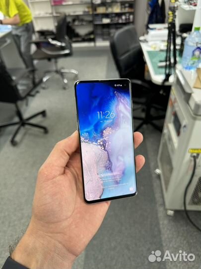 Samsung Galaxy S10, 8/128 ГБ