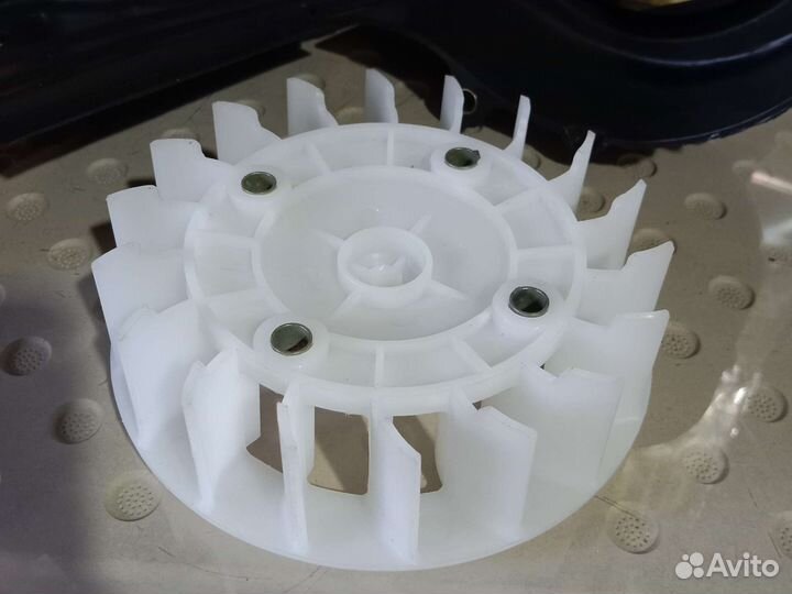 Крыльчатка + кожух обдува на скутер 150сс