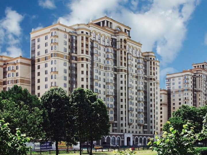 Продам торговое помещение, 182 м²