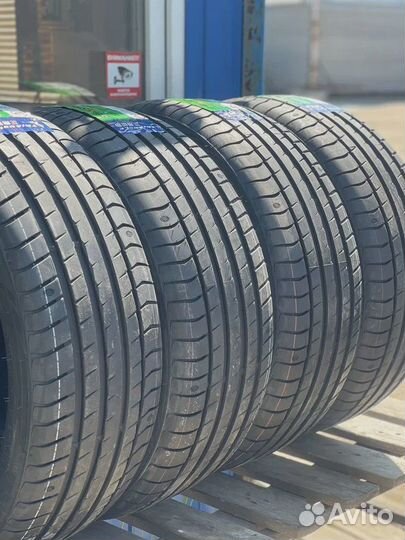 Triangle EffeXSport TH202 255/40 R20