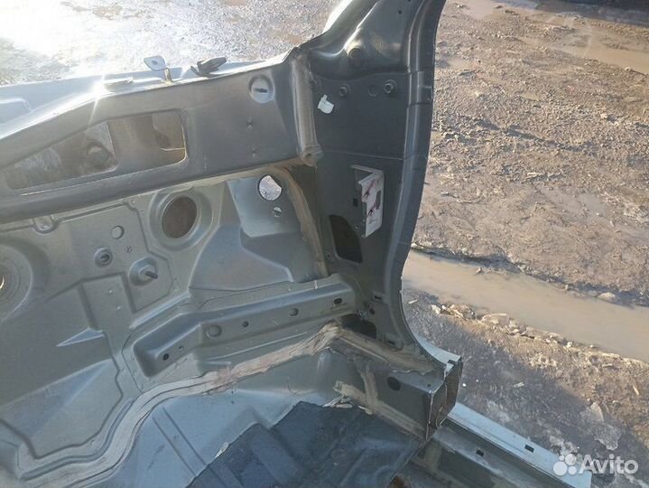 Передняя часть кузова Nissan Teana J31