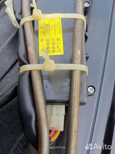 Люк на крышу geely mk cross