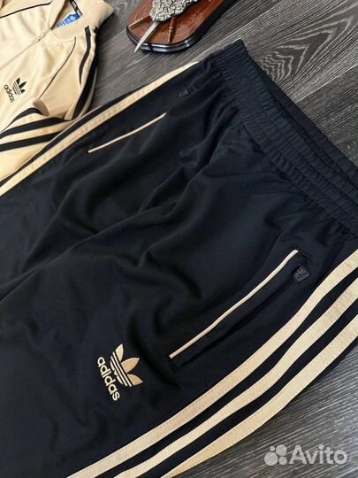 Мужской спортивный костюм Adidas