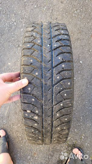 Bridgestone Ice Cruiser 7000S 175/65 R14 82T