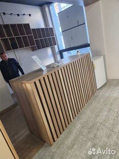 Стойка рецепшн