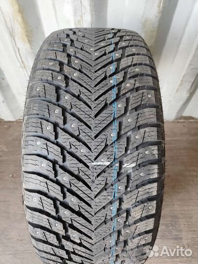 Nokian Tyres Hakkapeliitta 10p SUV 285/45 R22 114T