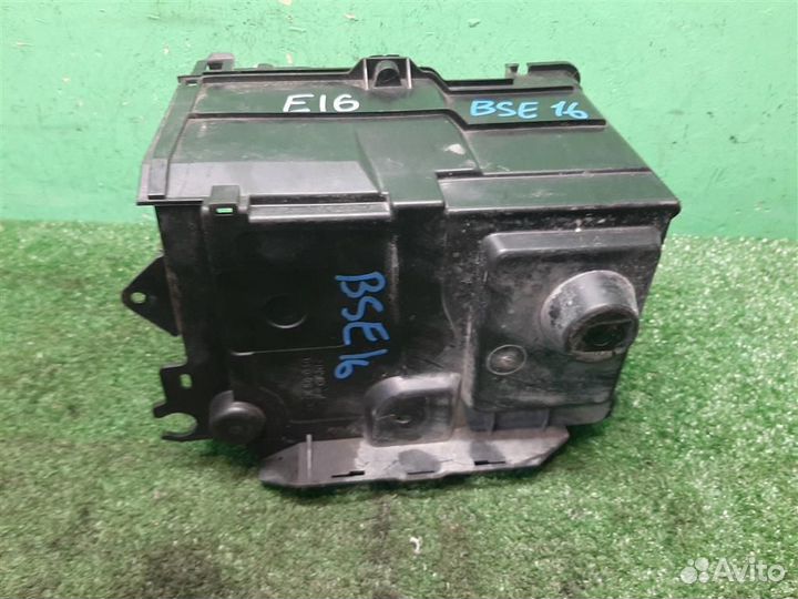 Площадка под акб Mazda 3 (BK) 2005