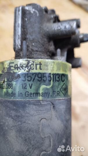 Моторчик стеклоочистителя Volkswagen Passat B3