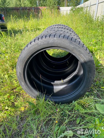 Pirelli Ice Zero 275/40 R20 и 315/35 R20