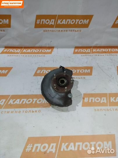 Кулак передний правый Mitsubishi Outlander 2 2008