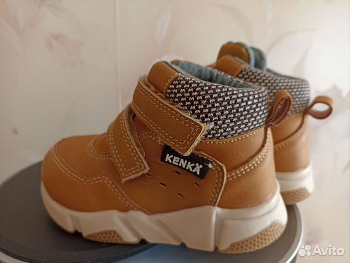 Ботинки детские 23 размер