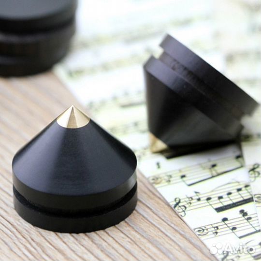 Комплект из 8 шипов и 8 дисков для акустики