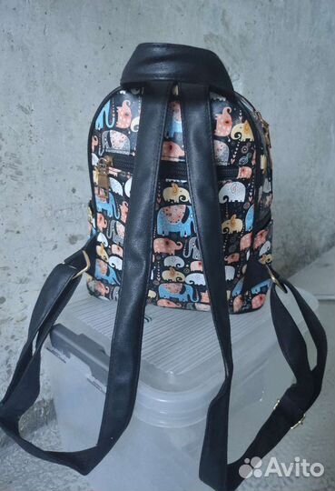 Забавный рюкзак со слонами. Много карманов