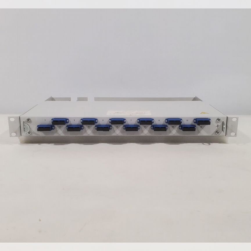 [H02030E0011] Оптический Кросс Telegartner 24x 9/125 Os2 2m Sc D H02030e0011