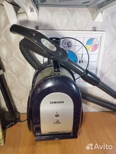 Пылесос Samsung twin SC6540 1600w
