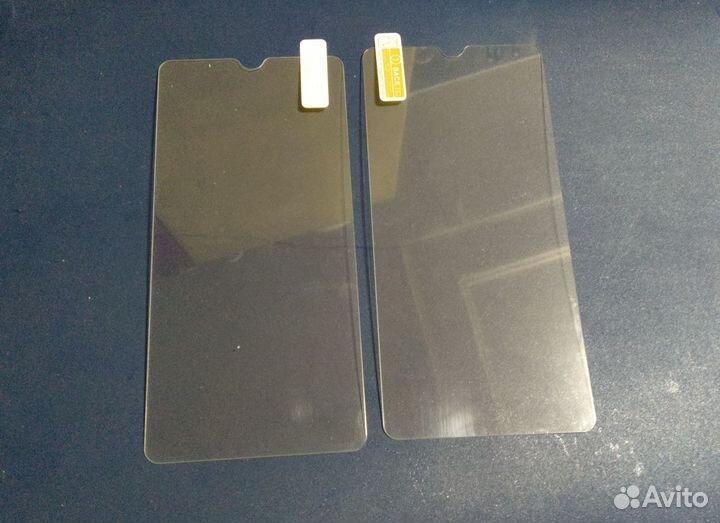 Два защитных стекла для смартфона BlackView A80