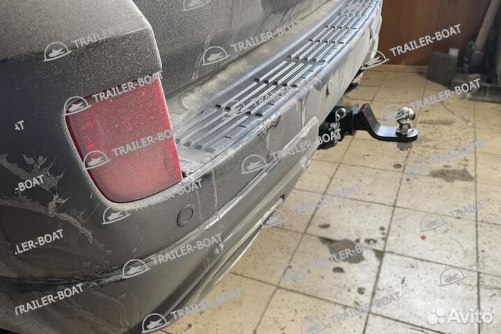 Фаркоп Lexus LX570 16-нв с нерж. наклад. под квадрат, 50мм 41262