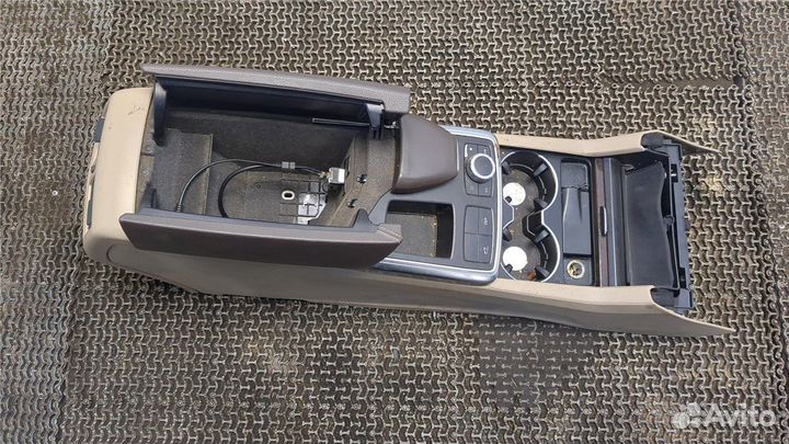 Консоль салона Mercedes GL X166, 2013