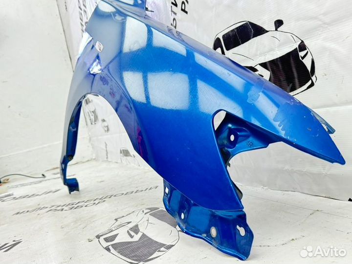 Крыло переднее правое Toyota Camry 40