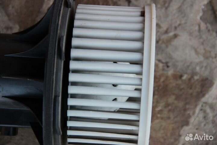 Моторчик печки Chevrolet Tahoe GMT800