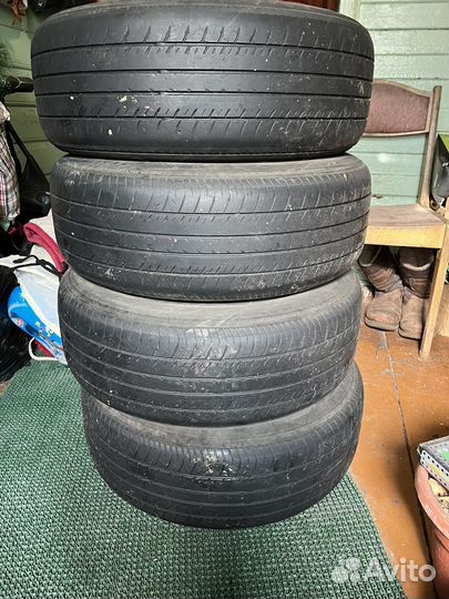 Yokohama dB Decibel E70 215/60 R16