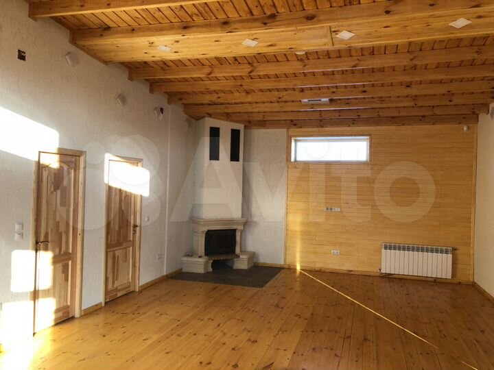 Дом 230 м² на участке 6 сот.