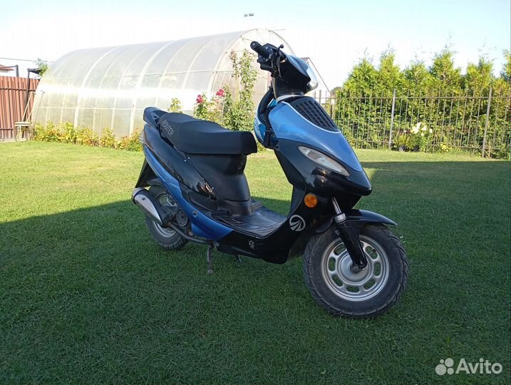 Скутер Италия